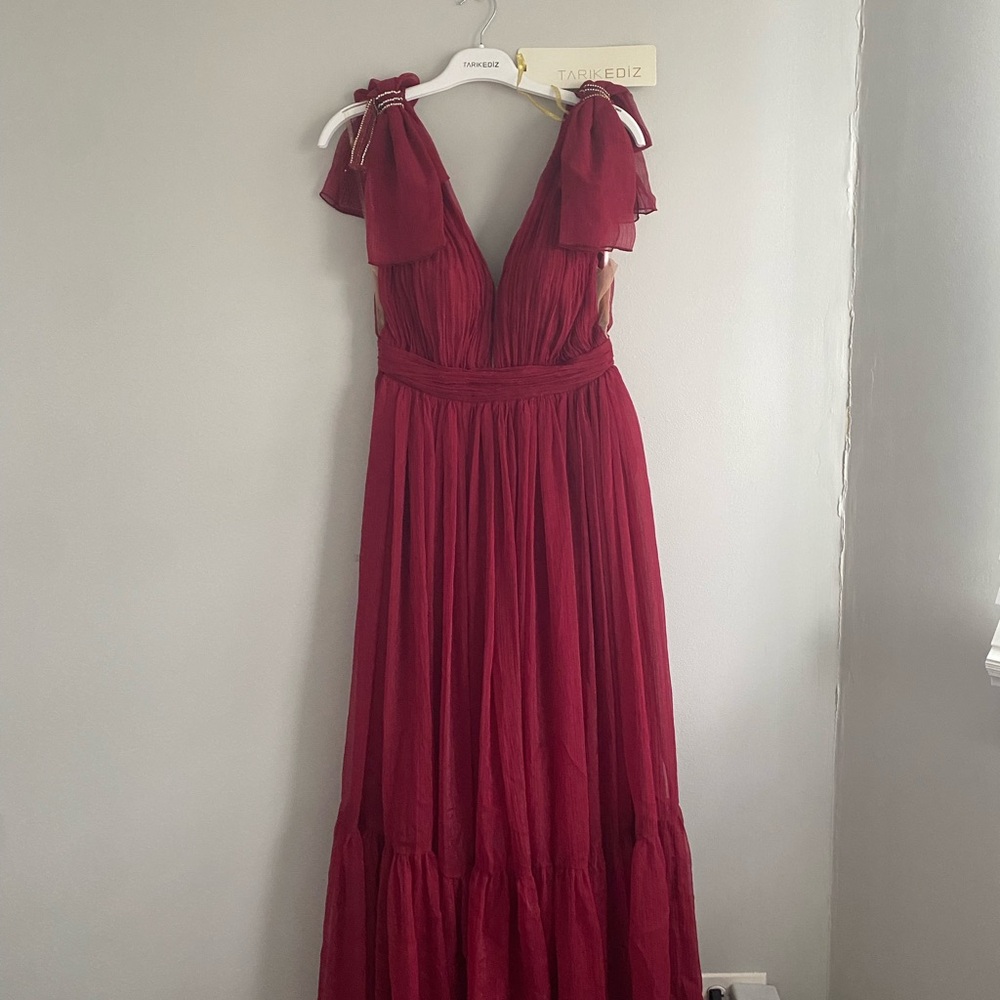 Red Tarik Ediz gown size 4 style number 93897